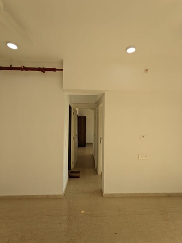 Room in 2 BHK Apartment at Kanakia Silicon Valley, Powai – for Rent