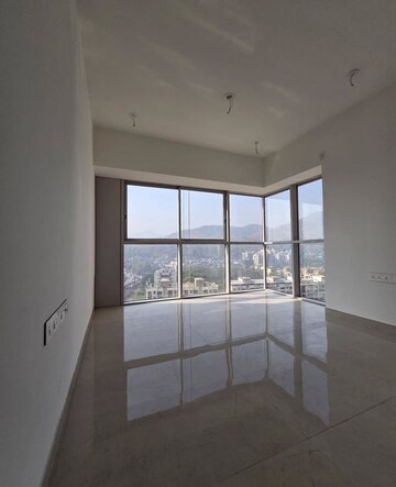 Room in 3 BHK Apartment at Piramal Revanta, Mulund West – for Rent