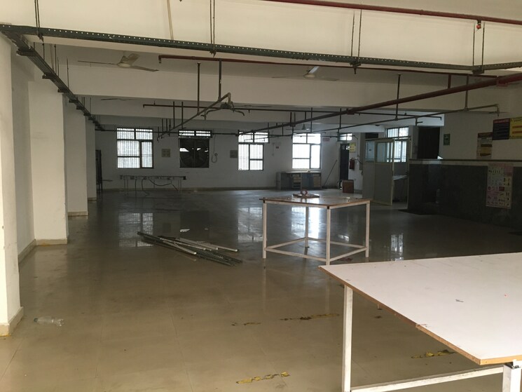 Kitchen, sector 63 Commercial Office Space in IT/SEZ 31000 Sq.Ft. In Sector 63 Noida 9012334