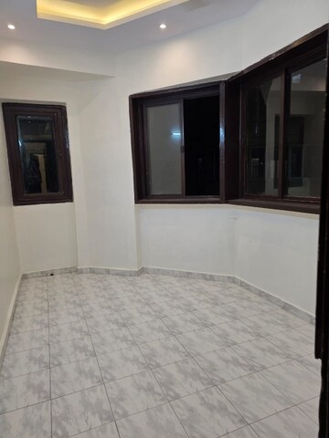 Room in 3 BHK Independent House at Sector 45 – for Rent