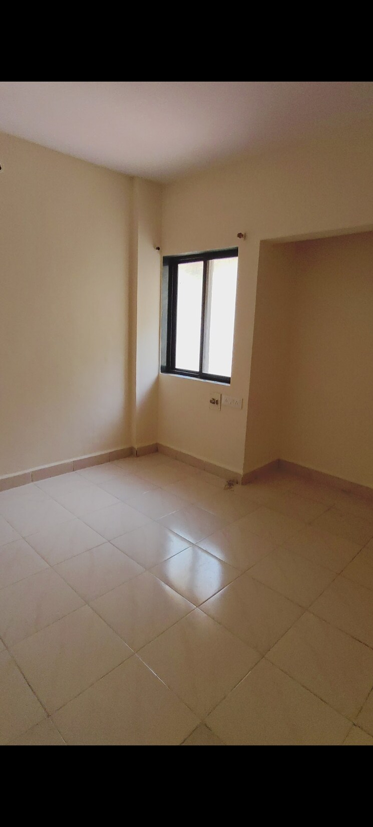 Room, green-square 1 Bedroom 450 Sq.Ft. Apartment In Kasarvadavali Thane 9012390