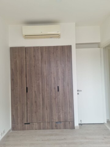 Furnished Amenities in 3.5 BHK Apartment at Ireo Skyon, Sector 60 – for Rent