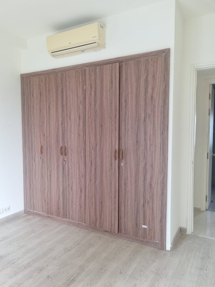 Room, ireo-skyon 3.5 Bedroom 2150 Sq.Ft. Apartment In Sector 60 Gurgaon 9012383