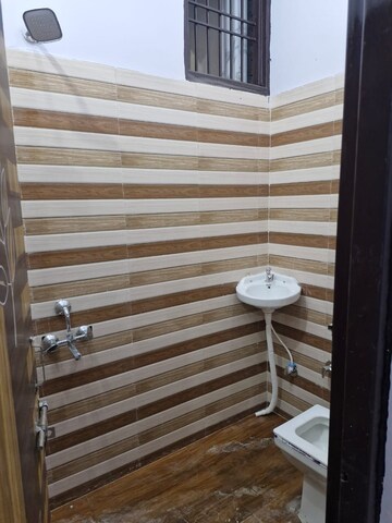 Staircase in 2 BHK Apartment at Amrapali Golf Homes, Sector 4 Greater Noida – for Rent