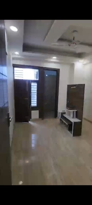 Room in 3 BHK Builder Floor at Vasundhara Sector 5 – for Sale