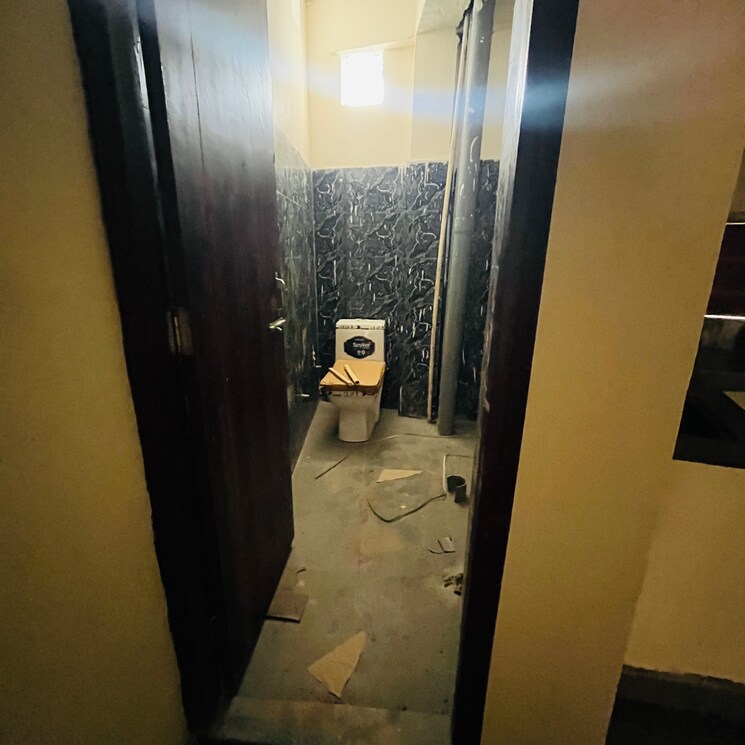 Attached Bathroom, mother-homez 1 RK 150 Sq.Ft. Independent House In Sector 73 Noida 9012422