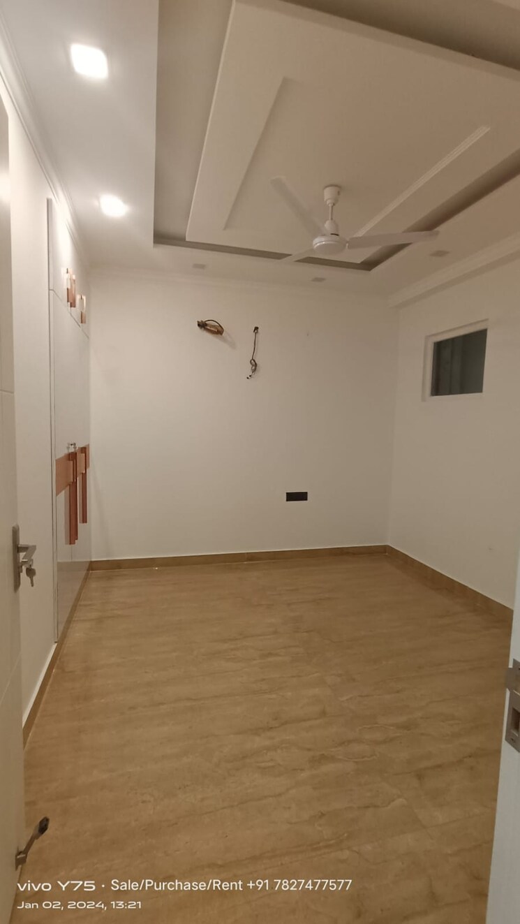 Room, bptp-park-81 3 Bedroom 275 Sq.Yd. Builder Floor In Sector 81 Faridabad 9012405