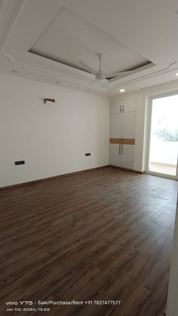 Room in 3 BHK Builder Floor at BPTP Park 81, Sector 81 – for Rent