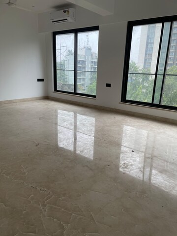2 BHK Apartment For Rent in Shivraj Heights, Khar West