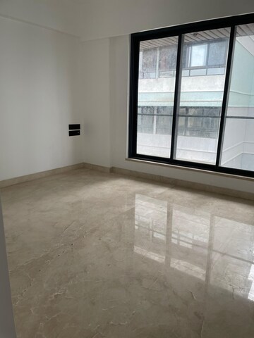 Room in 2 BHK Apartment at Shivraj Heights, Khar West – for Rent