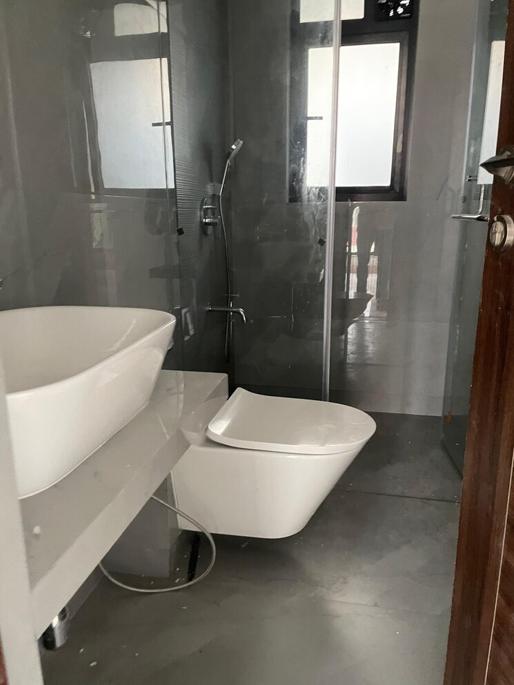 Bathroom, shivraj-heights 2 Bedroom 1100 Sq.Ft. Apartment In Khar West Mumbai 9012457