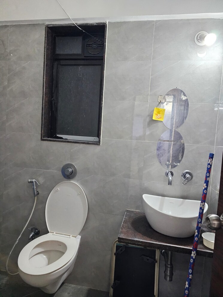 Bathroom, crystal-armus 2 Bedroom 738 Sq.Ft. Apartment In Chembur Mumbai 9012468