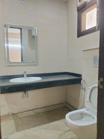 Bathroom in 3 BHK Apartment at DLF City Phase III, Sector 24 – for Rent
