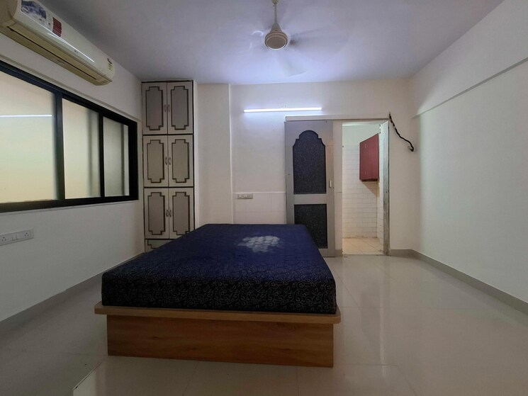 Bedroom, seven-bungalow 2 Bedroom 870 Sq.Ft. Apartment In Andheri West Mumbai 9012487