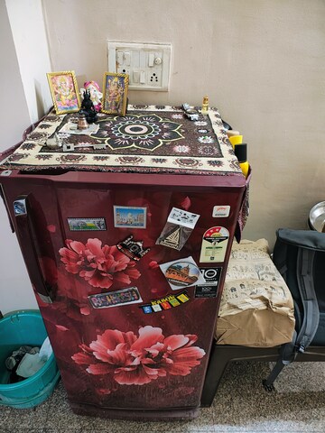 Furnished Amenities in 1.5 BHK Builder Floor at Vasundhara Sector 2 – for Rent