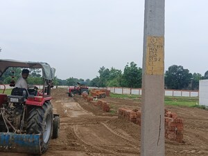  Plot – Exterior View View at Sitapur Road - for Sale