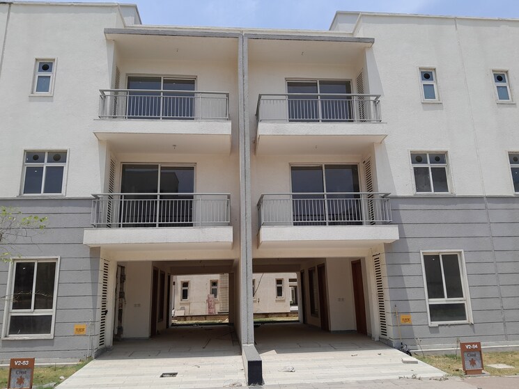 Exterior View, godrej-golf-links-evoke 4 Bedroom 2359 Sq.Ft. Villa In Sector 27 Yamuna Expressway Greater Noida 9012520