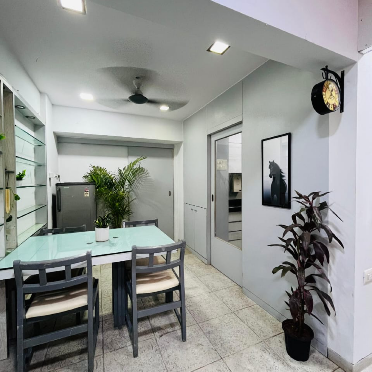 2 BHK + Pooja Room 1000 Sq.Ft. Apartment in Oxford Apartments Bandra West