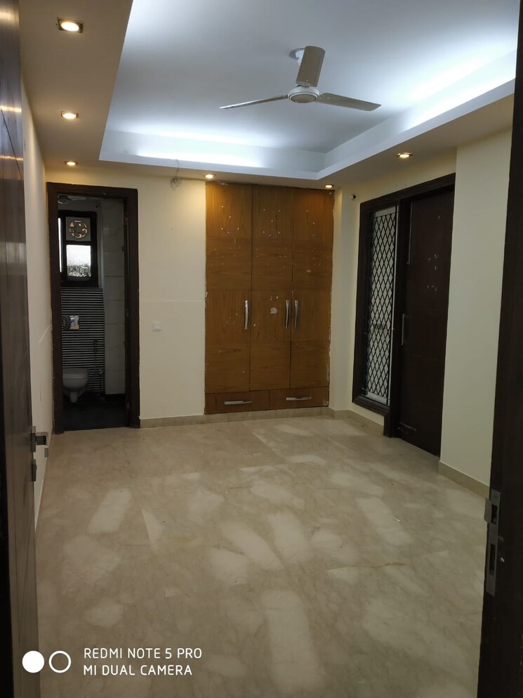 Room, lajpat nagar ii 4 Bedroom 300 Sq.Yd. Builder Floor In Lajpat Nagar ii Delhi 9012513
