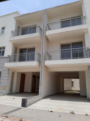 4 BHK Villa – Exterior View View at Godrej Golf Links Evoke, Sector 27 Yamuna Expressway - for Rent