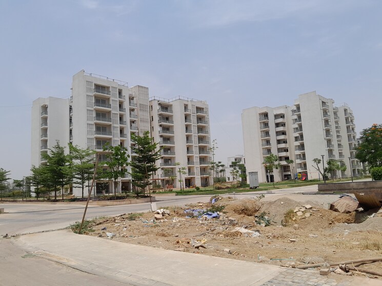 Exterior View, godrej-golf-links-evoke 4 Bedroom 2276 Sq.Ft. Apartment In Sector 27 Yamuna Expressway Greater Noida 9012594