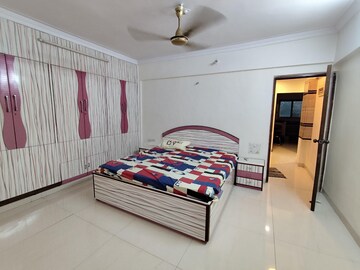 Bedroom in 2 BHK Apartment at Seven Bungalow, Andheri West – for Rent