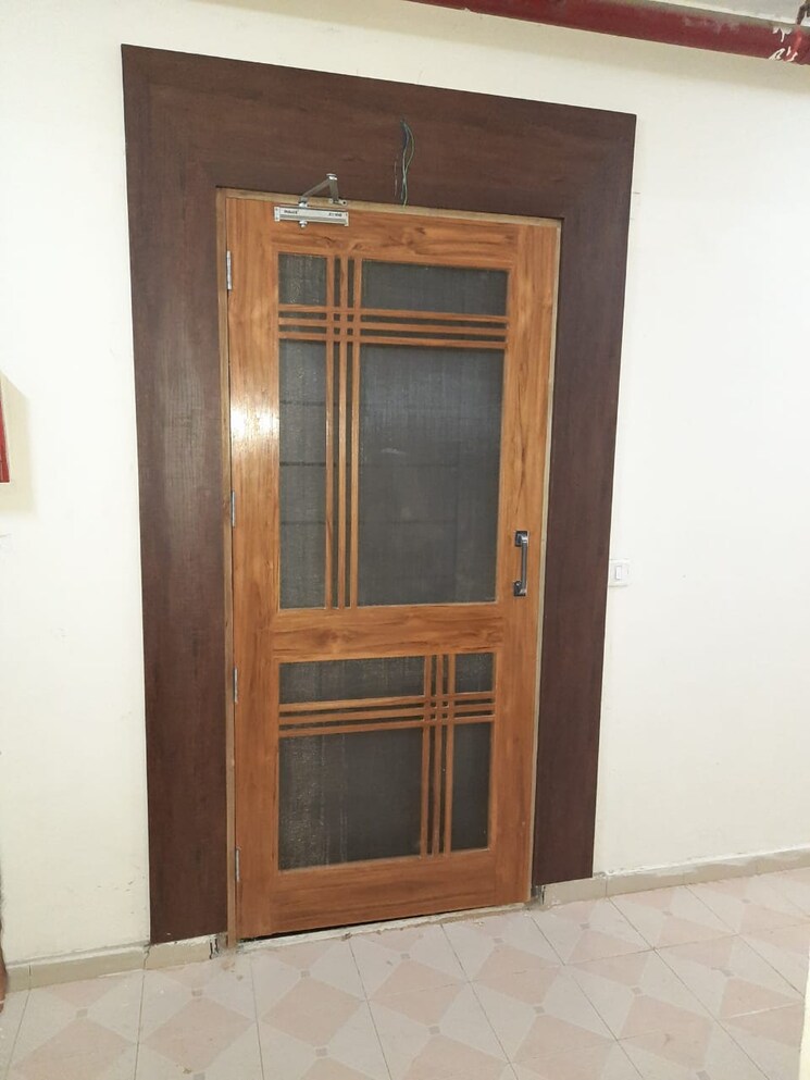 Room, landcraft-golf-links 3 Bedroom 2104 Sq.Ft. Apartment In Pandav Nagar Ghaziabad 9012664