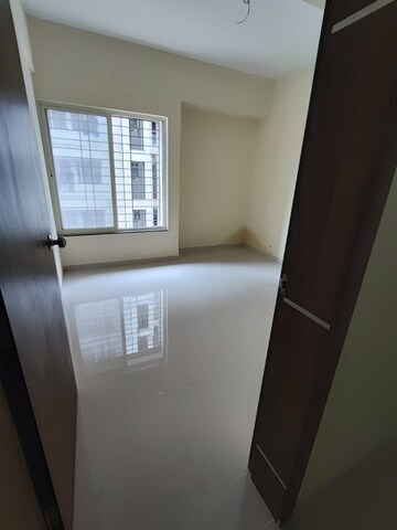 Room in 2 BHK Apartment at Krisala 41 Evoke, Ravet – for Rent