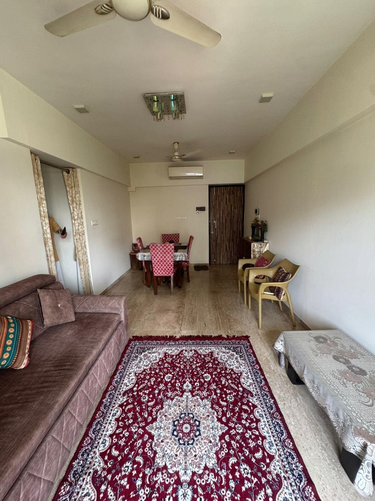 2 BHK + Servant Room Apartment For Rent in Seven Bungalow