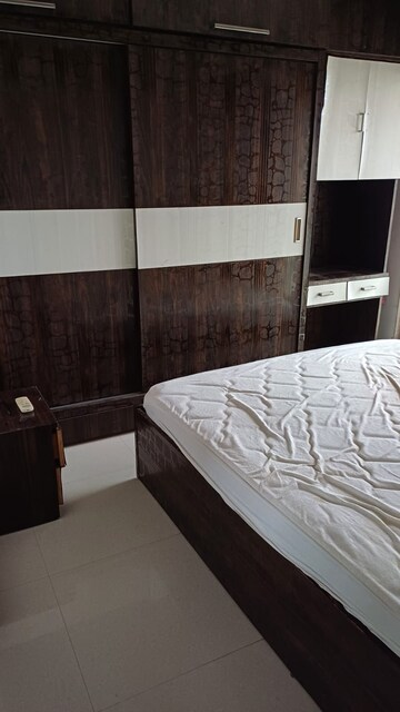 Bedroom in 1 BHK Apartment at Crescent Solitaire, Sakinaka – for Rent
