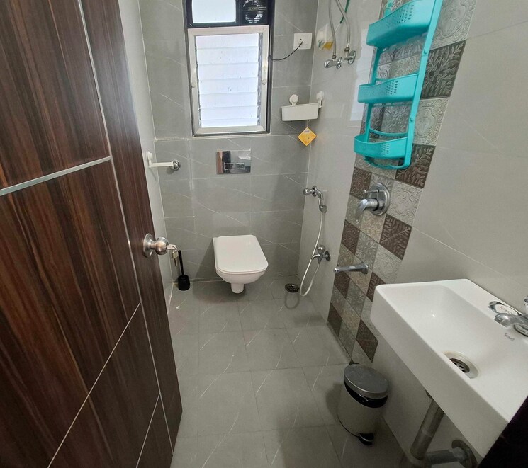 Bathroom, amboli 2 Bedroom 670 Sq.Ft. Apartment In Amboli Mumbai 9012709