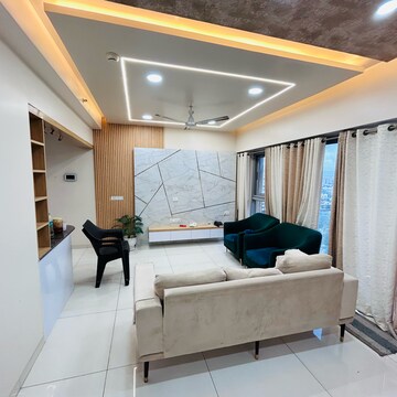 Team Area in 2 BHK Apartment at Amanora Adreno Towers, Amanora Park Town – for Rent