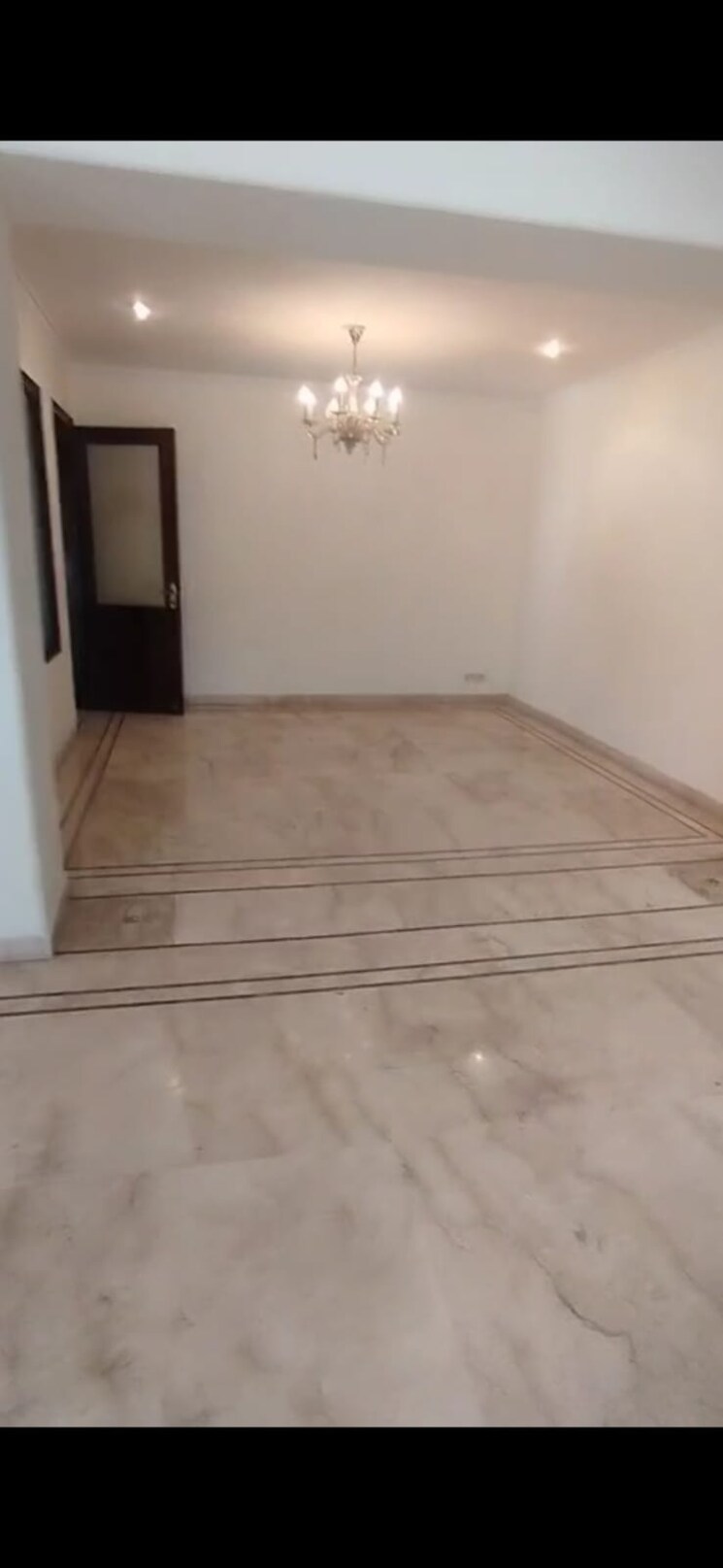 Living Room, sarvodaya enclave 4 Bedroom 500 Sq.Yd. Apartment In Sarvodaya Enclave Delhi 9012808