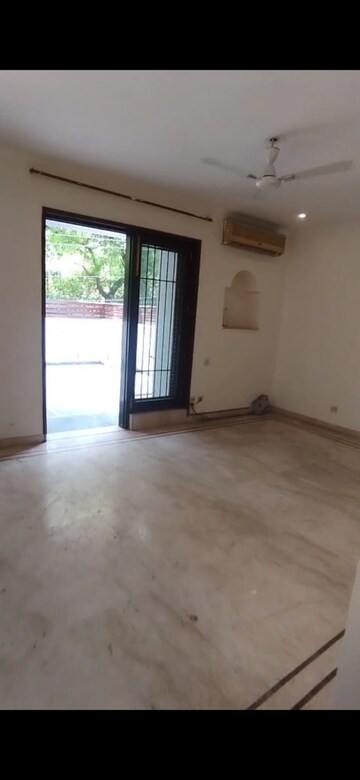 4 BHK Apartment For Rent in Sarvodaya Enclave