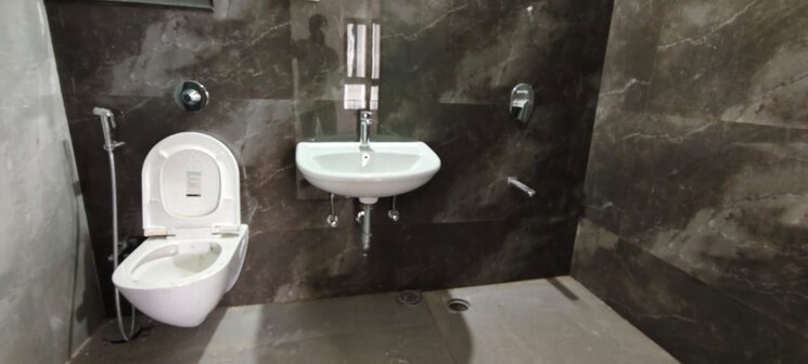 Bathroom, nahar-f-residences 2 Bedroom 983 Sq.Ft. Apartment In Balewadi Pune 9012881