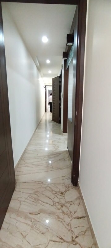 Building Lobby in 2 BHK Builder Floor at Malviya Nagar – for Rent