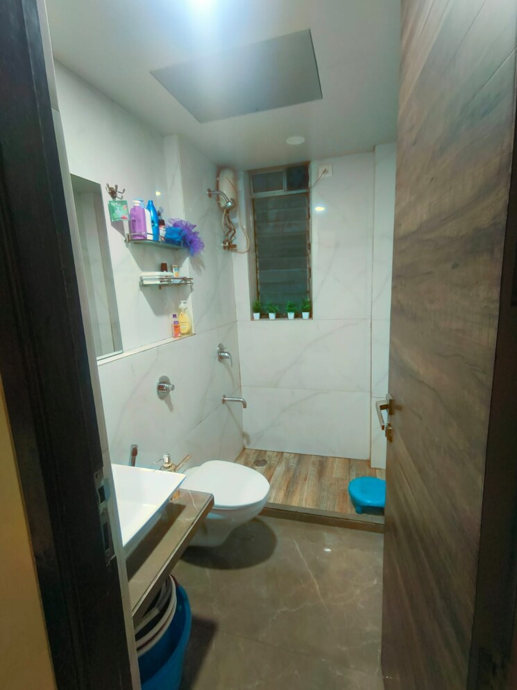 Bathroom, sindhi-society 1 Bedroom 620 Sq.Ft. Apartment In Chembur Mumbai 9012890