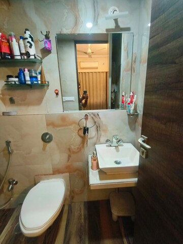 Team Area in 1 BHK Apartment at Sindhi Society, Chembur – for Sale