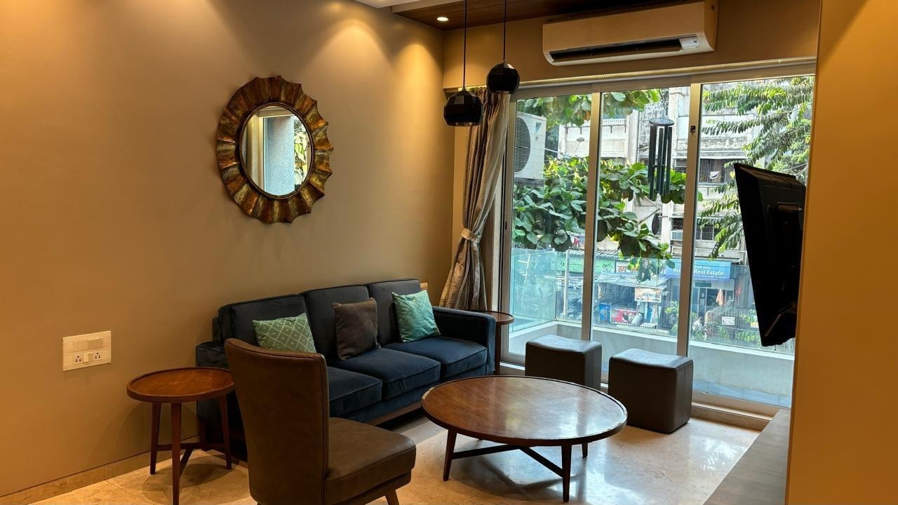 2 BHK + Servant Room Apartment For Rent in Can Rose Villa