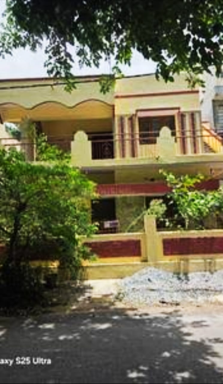 6+ BHK Independent House For Sale in Sector 18