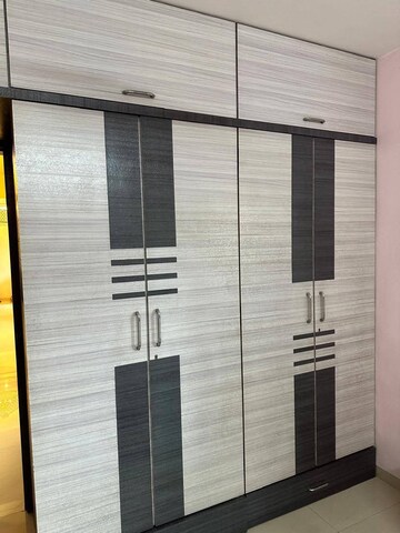 Room in 3 BHK Apartment at Andheri West – for Rent