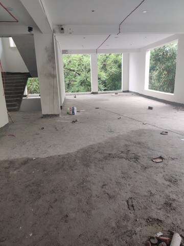 Team Area in  Showroom at Green Park Extension – for Rent