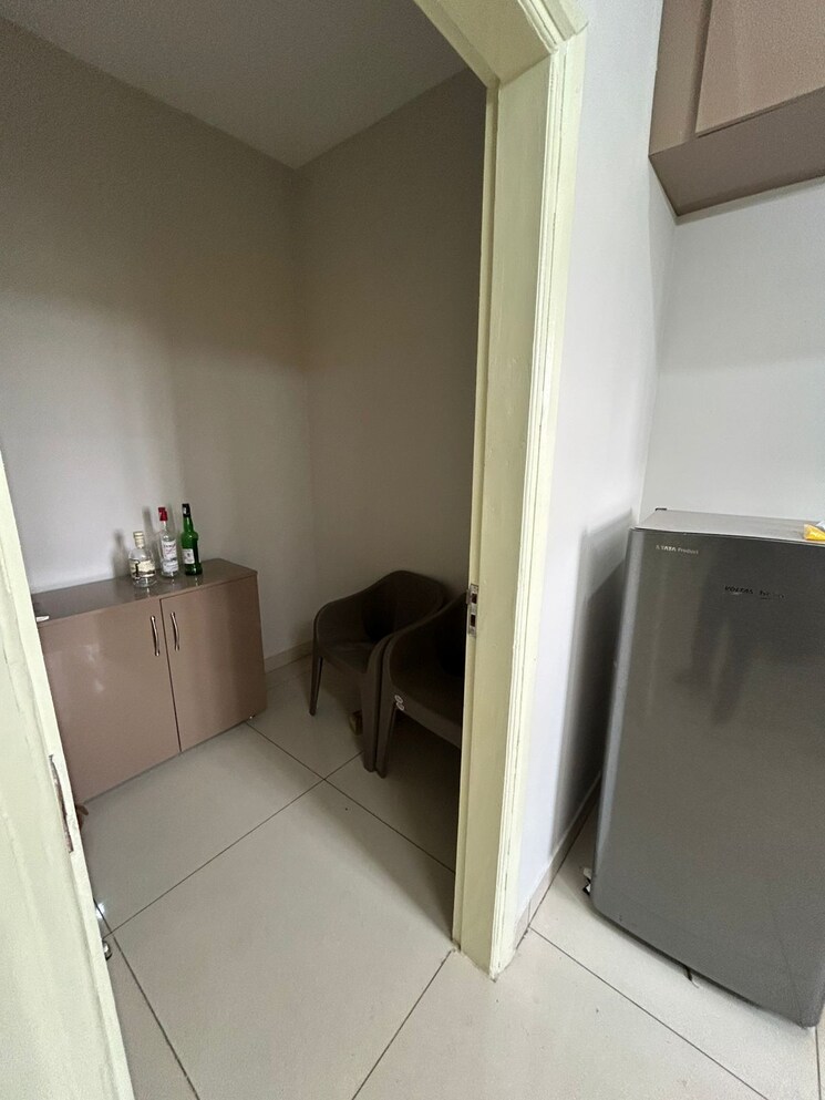 Room, sector 127 2.5 Bedroom 1240 Sq.Ft. Builder Floor In Sector 127 Mohali 9013026