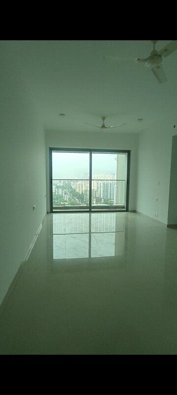 2 BHK Apartment For Rent in Kalpataru Immensa C, Kolshet Road