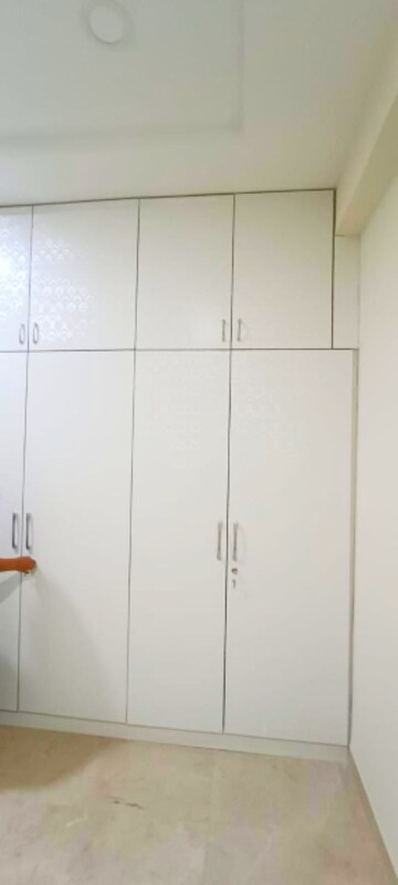 Furnished Amenities in 2 BHK Apartment at Mehdipatnam – for Rent