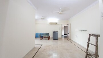 2 BHK Apartment For Rent in Amboli