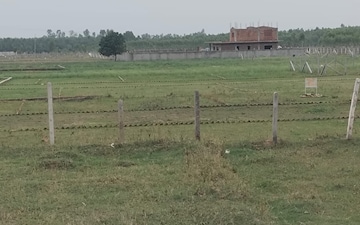 Plot For Sale in Chanda Nagar