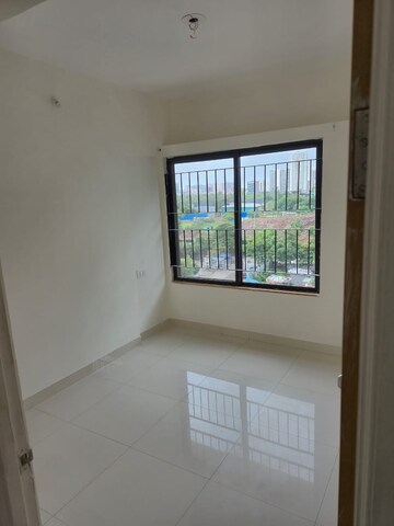 Room in 2 BHK Apartment at Kumar Palaash A, Wadgaon Sheri – for Rent