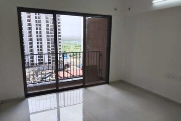Room in 2 BHK Apartment at Runwal My City Phase II Cluster 05, Dombivli East – for Rent
