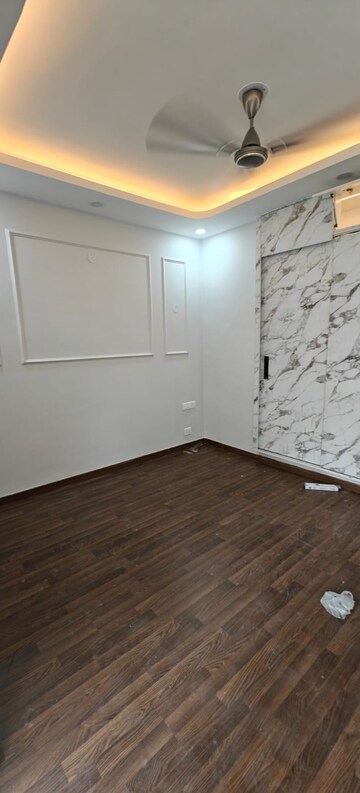 Room in 3 BHK Apartment at BPTP Park 81, Sector 81 – for Rent